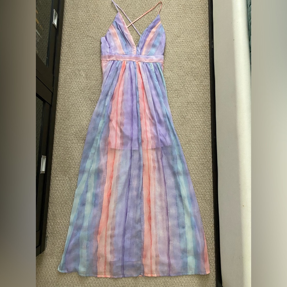 Beautiful pastel peach, purple, and blue dress size small….only worn once!